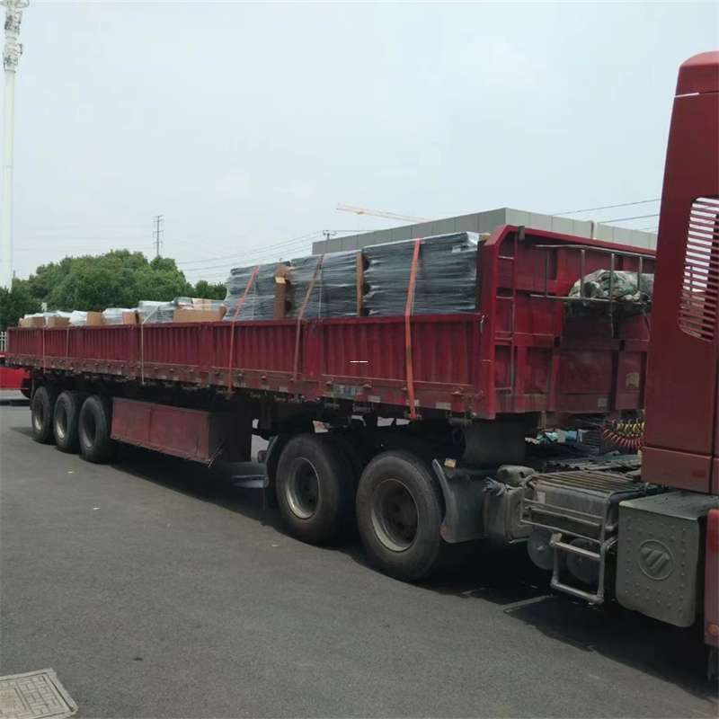 新兴县乌鲁木齐县物流专线：高效直达的运输之旅